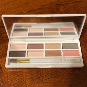 Estee Lauder Eyeshadow Palette Versatile Collection 0.02oz*8 Purple and Brown